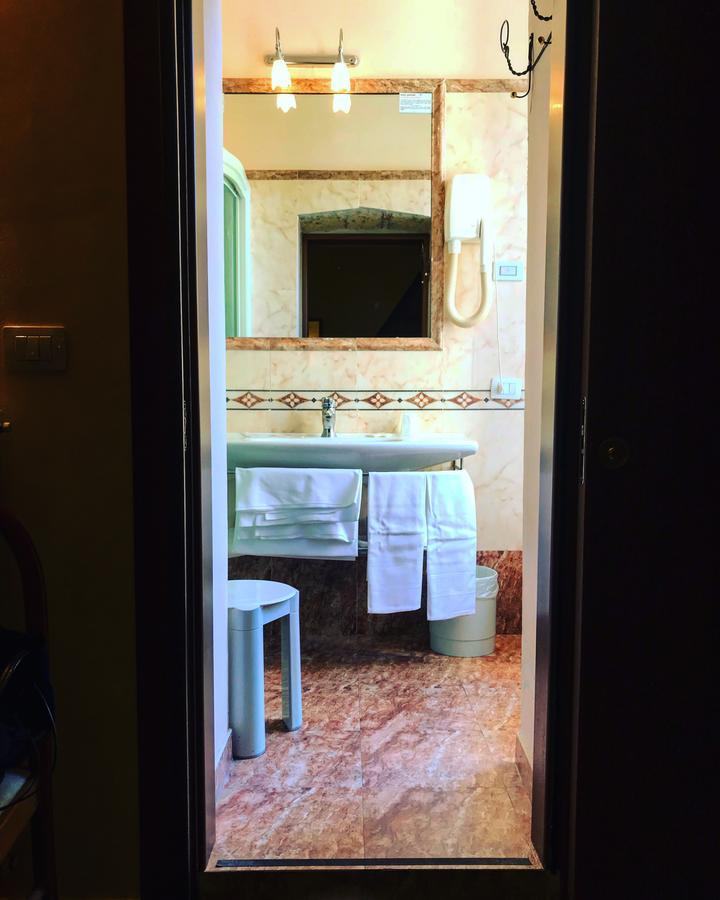 Albergo Guastini Pitigliano Bagian luar foto