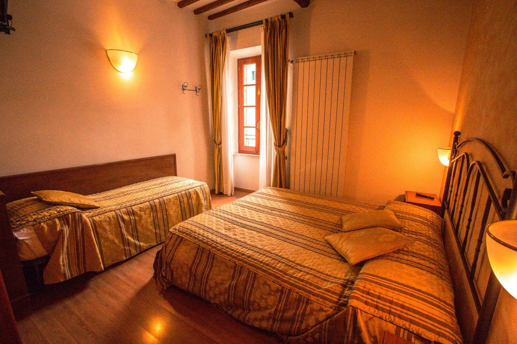 Albergo Guastini Pitigliano Bagian luar foto